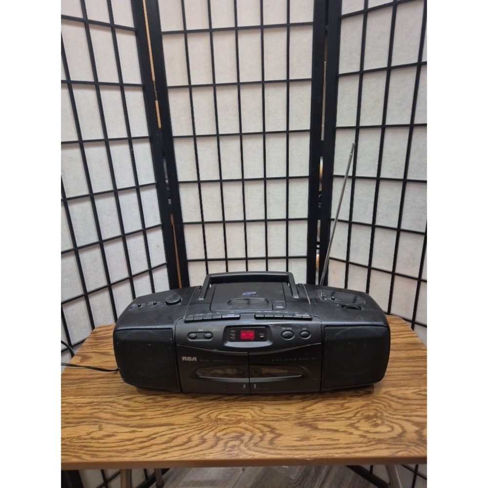 RCA RP-7948A Portable Boombox CD Dual Cassette AM FM Radio Black 1995 Tested